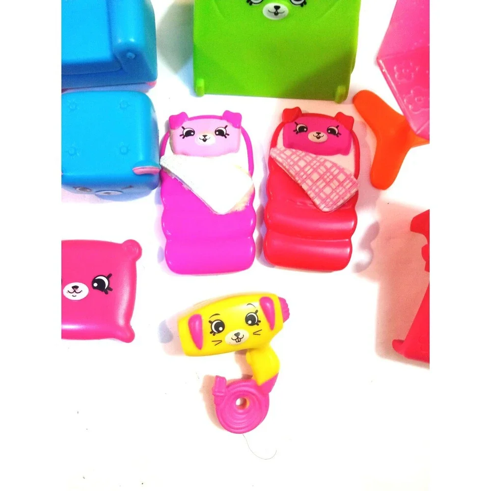 McDonald's Shopkins Happy Places Lot of  31 Furniture